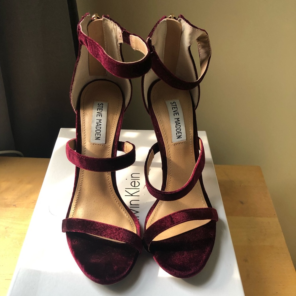 Steve Madden mesh purple heels